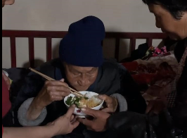 豆腐两烧 101岁父亲的定制美食