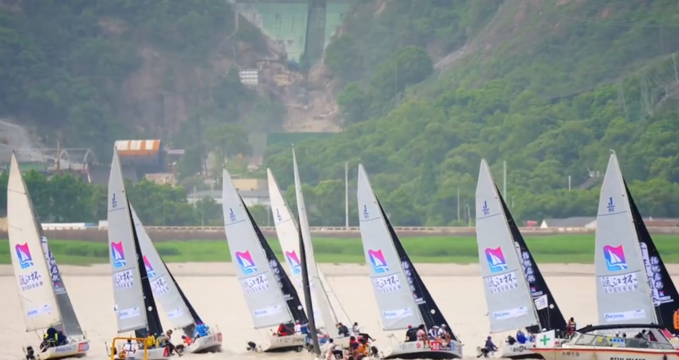 2023温州首届国际帆船节以赛为媒 拥江而舞