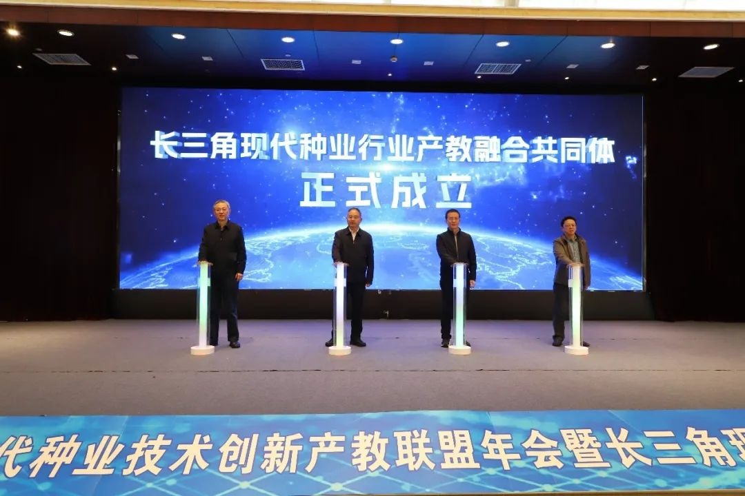 ���ݿƼ�ְҵѧԺǣͷ�����������ִ���ҵ��ҵ�����ںϹ�ͬ��