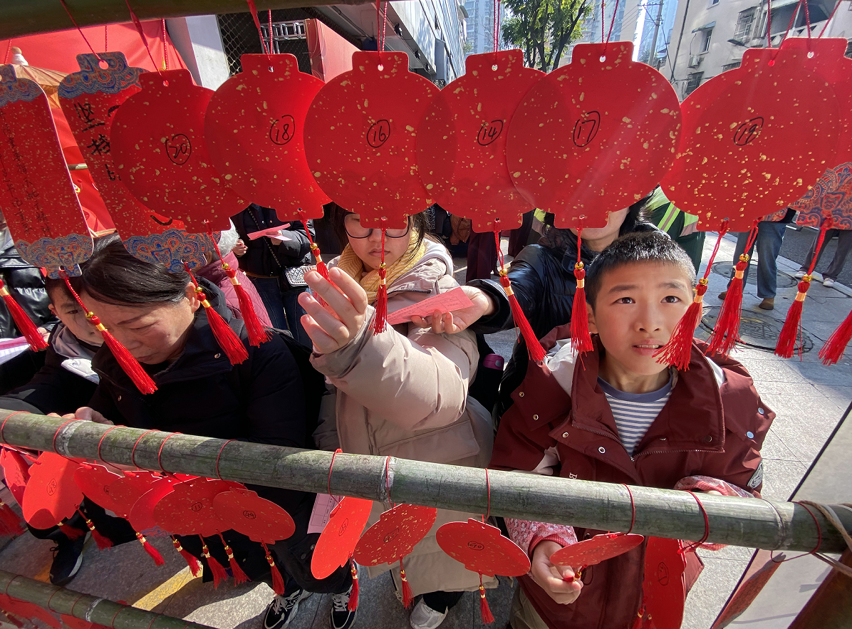 庆年坊社区古街和韵文化节举行