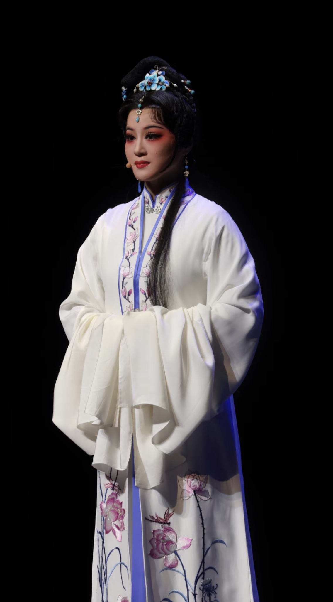 苍蝇"乱入"不出戏!这位火出圈的越剧花旦是温州人