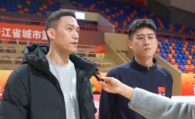 ������Ա����Ӯ��A�����Ѿ����ﶥ����