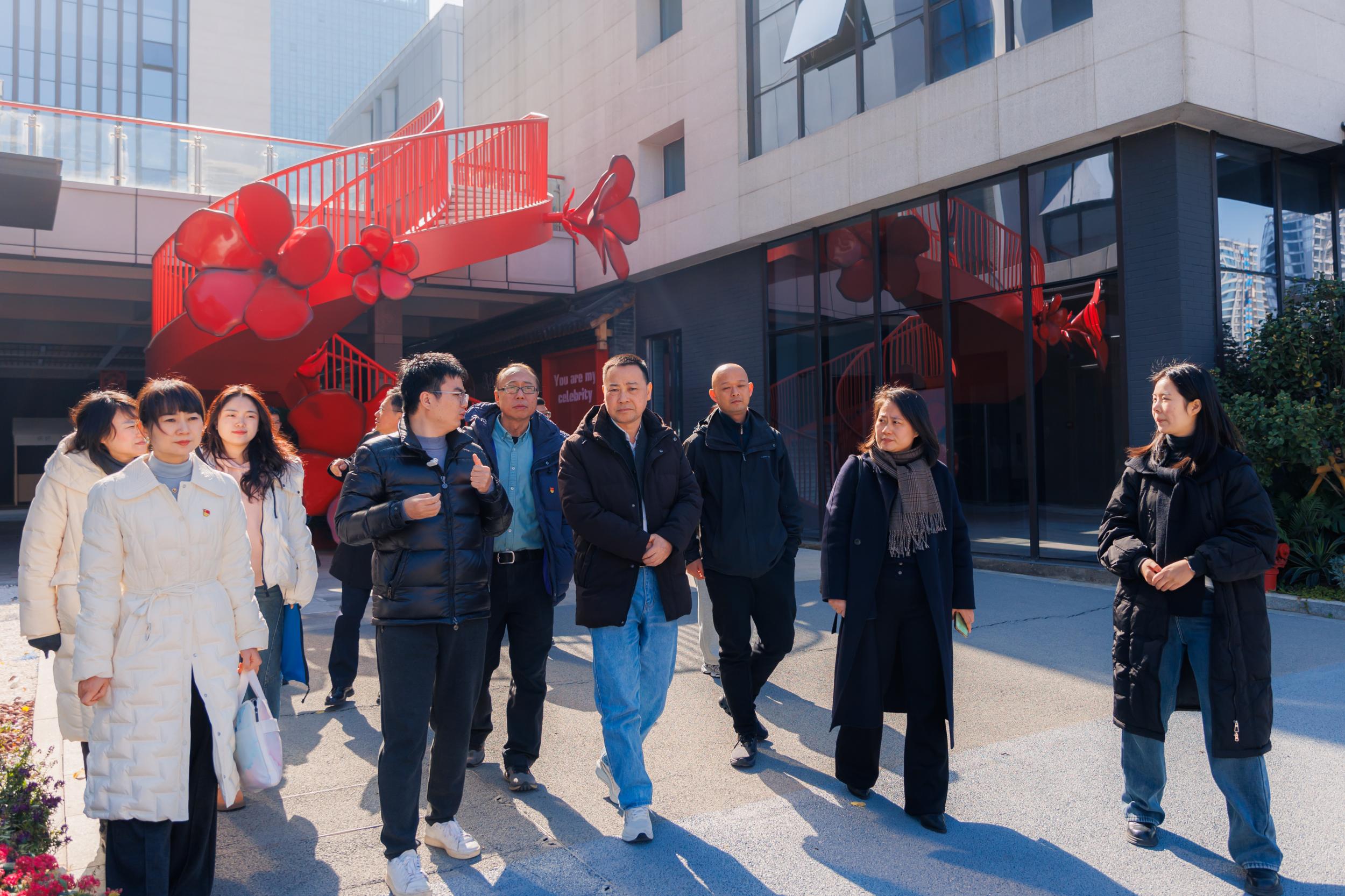 党建为媒 校政协同 温科院数智学院深耕数智法治与人才培育新路径