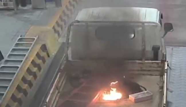 С�����������ֱ���շ�վ���շ�վС���������Ա��