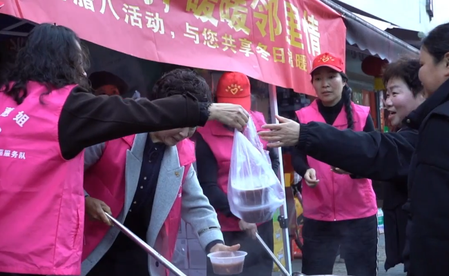 ����������1.5��Ԫ����Ǯ���󡱳���ů������