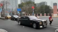 �������۽�ͷ���������¶ȣ���ҵ��ů���������ޣ�