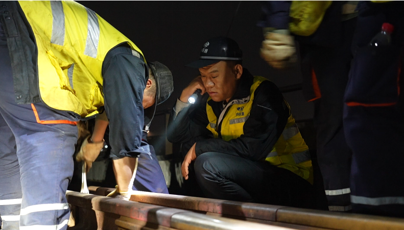 ���ܼ����ػ������ȫ ����������·ӭս���˴����