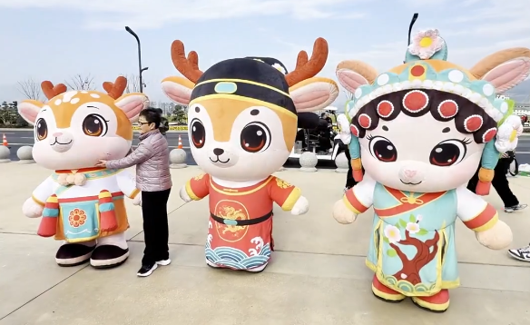 ��԰����100��չ���ڼ侫�Ĳ߻��˳�600���λ