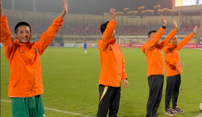 ��Խ���������� �Ĵ������˽�������