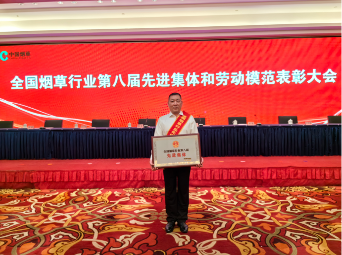 �Ӿ�Ӫ���г�һ�ߣ�����һ�����м���20���ꡪ���������̲�ר���ָ��ֳ��뺣��