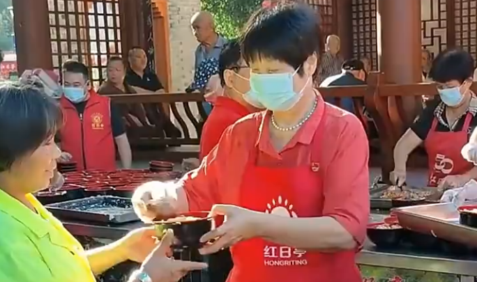 ���ݴ��ư�����棬���ƴ���ů����